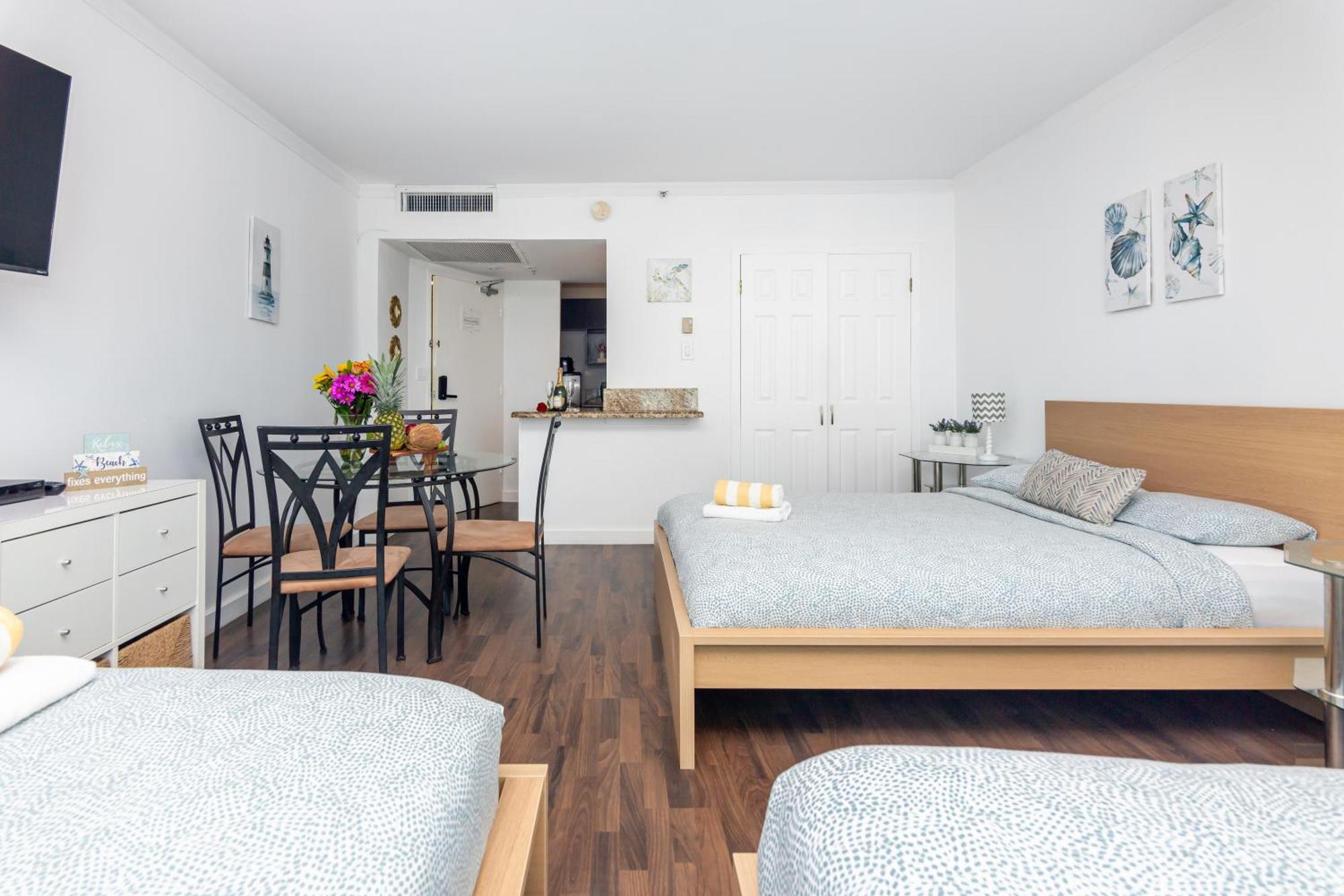 Girasole Rentals Suites Miami Beach Exterior photo