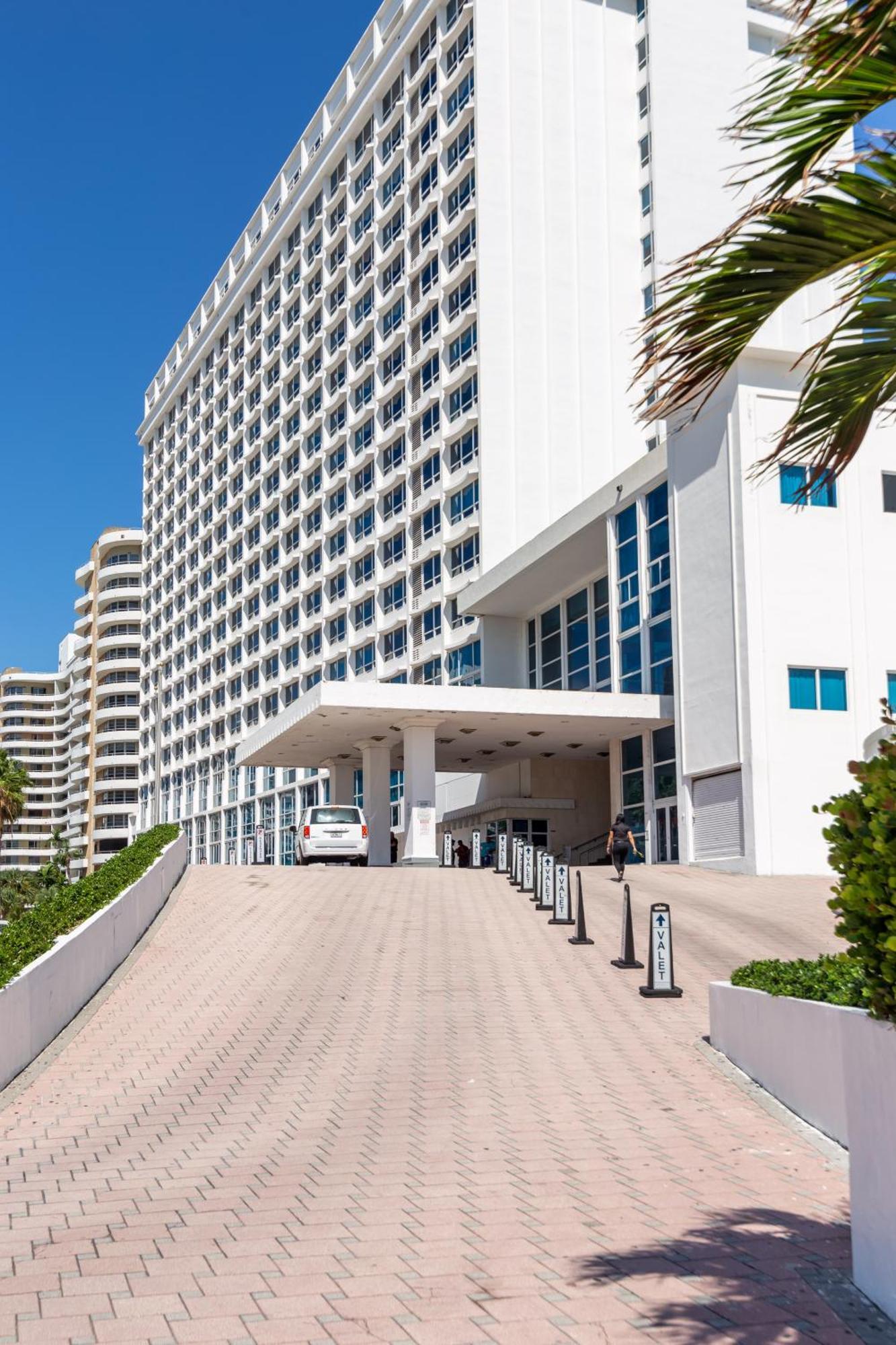 Girasole Rentals Suites Miami Beach Exterior photo